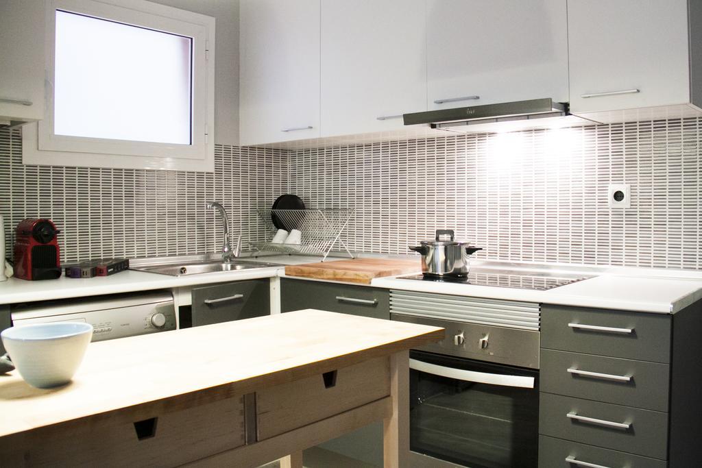 Idyllic Apartment With Terrace Barcelona Ngoại thất bức ảnh