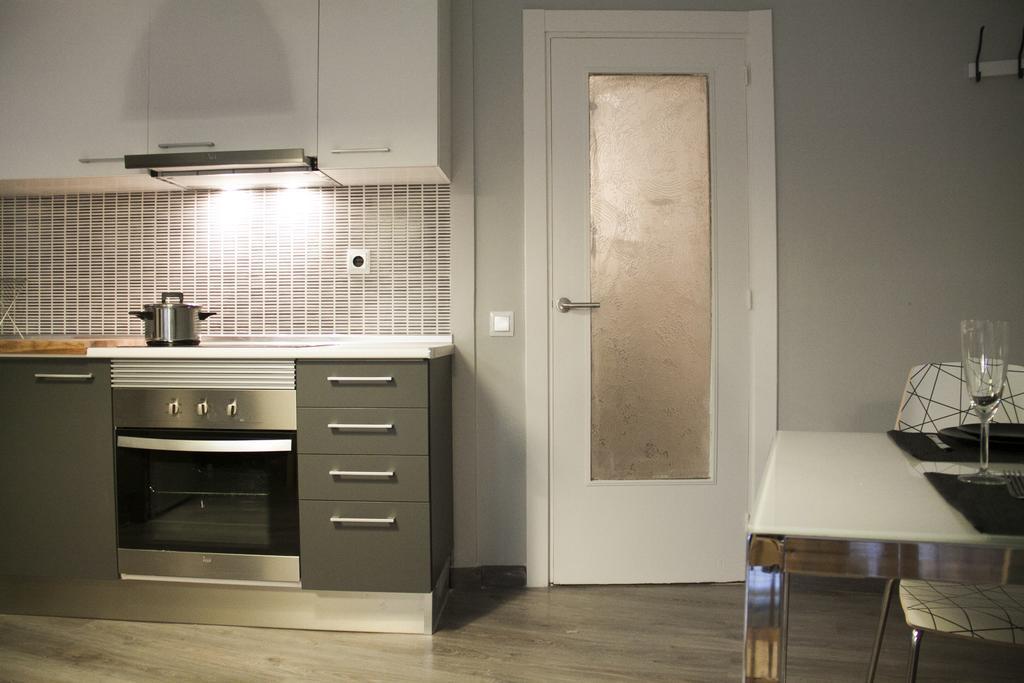 Idyllic Apartment With Terrace Barcelona Ngoại thất bức ảnh